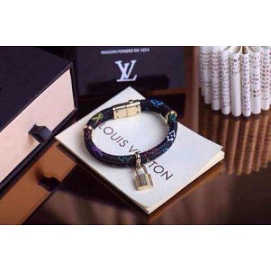 Fashion Imitation 2015 Louis Vuitton bracelet 102511 GL00345