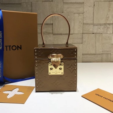 Replica Louis Vuitton Monogram Vernis Original BLEECKER BOX M52464 Khaki GL03782