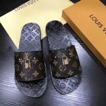 Louis Vuitton Mans slippers LV883TZ GL00761