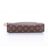 Loui vuitton monogram canvas toiletry pouch 26 m47542 GL01341